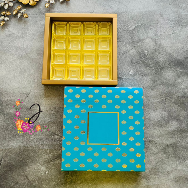 Slider box with festive foiling print.